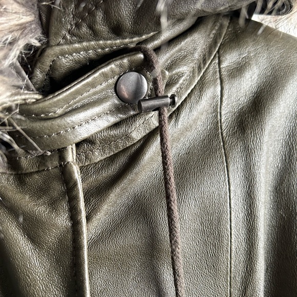 Danier Leather Parka with Removable Lining - Picture 5 of 16